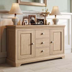 Broadway 2 Door 3 Drawer Sideboard in Oak