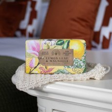 The English Soap Company Anniversary Lemon Leaf & Magnolia Soap