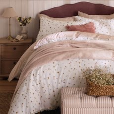 Laura Ashley Neve Floral Duvet Set Laura Ashley Neve Floral Duvet Set