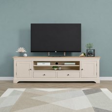 Avignon Wide TV Unit Avignon Wide TV Unit