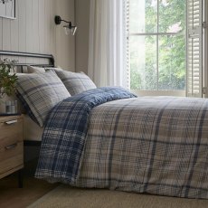 D&D Bennet Check Duvet Cover Set D&D Bennet Check Duvet Cover Set