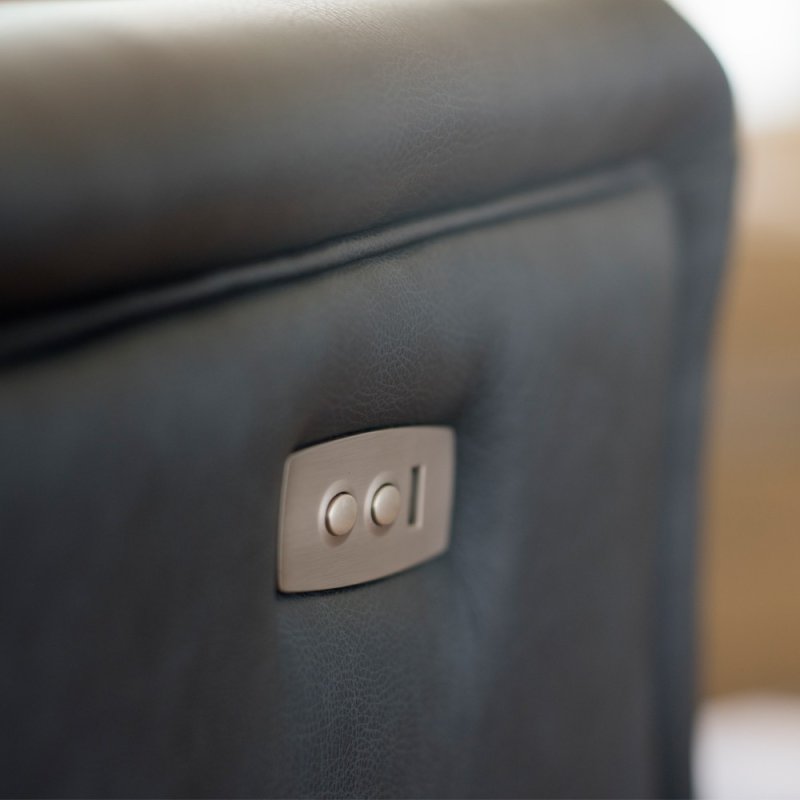 Parker Knoll Newbury 3 Seater Recliner Sofa at Aldiss