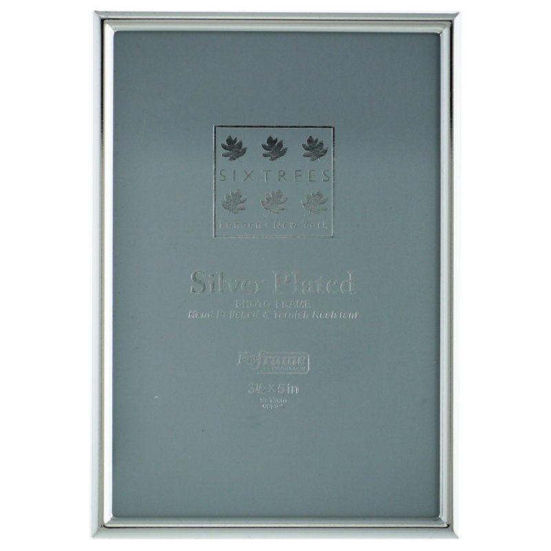 Sixtrees Cambridge Narrow Rim Silver Plated Photo Frame on a white background