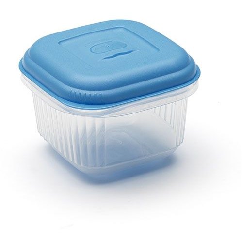 Addis Seal Tight 600ml Square Foodsaver image of the foodsaver on a white background