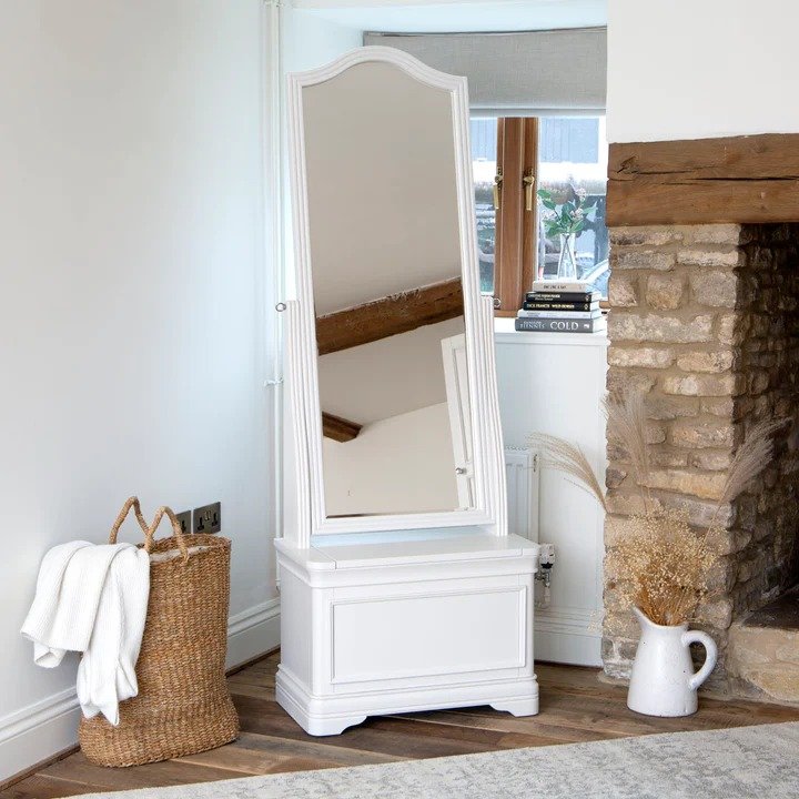 Colonial Cheval Mirror lifestyle image of the mirror