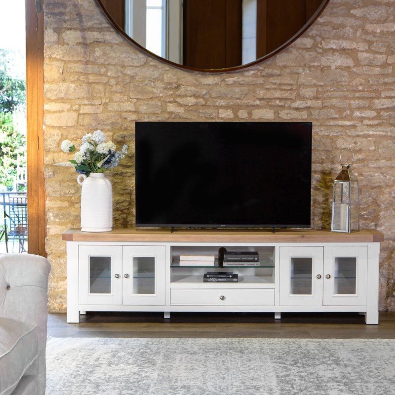 Holkham Oak Extra Large TV Unit lifestyle image of the unit