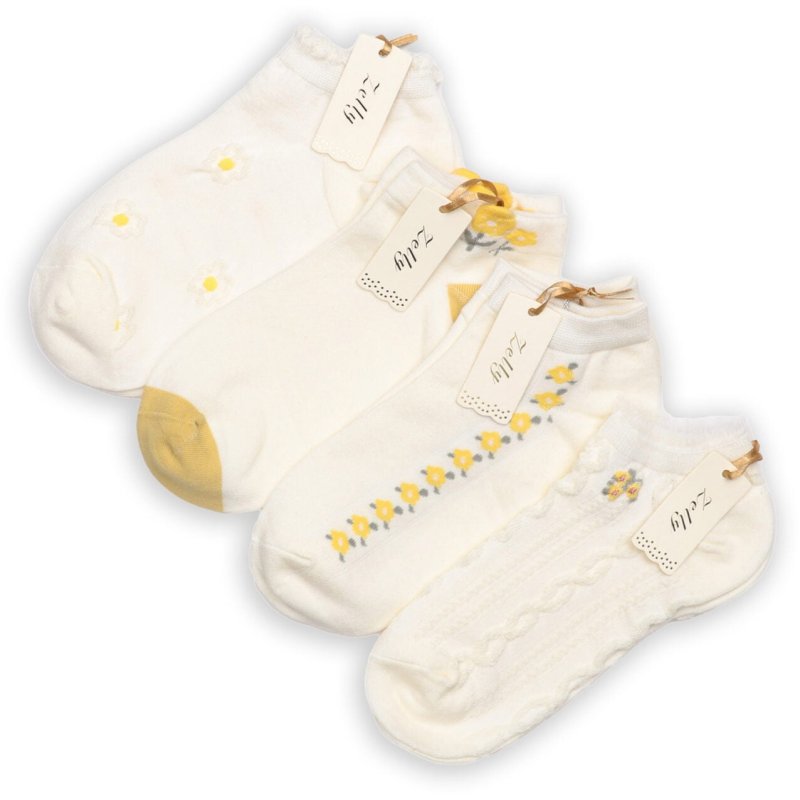 Zelly Cream Trainer Socks image of the assorted socks on a white background