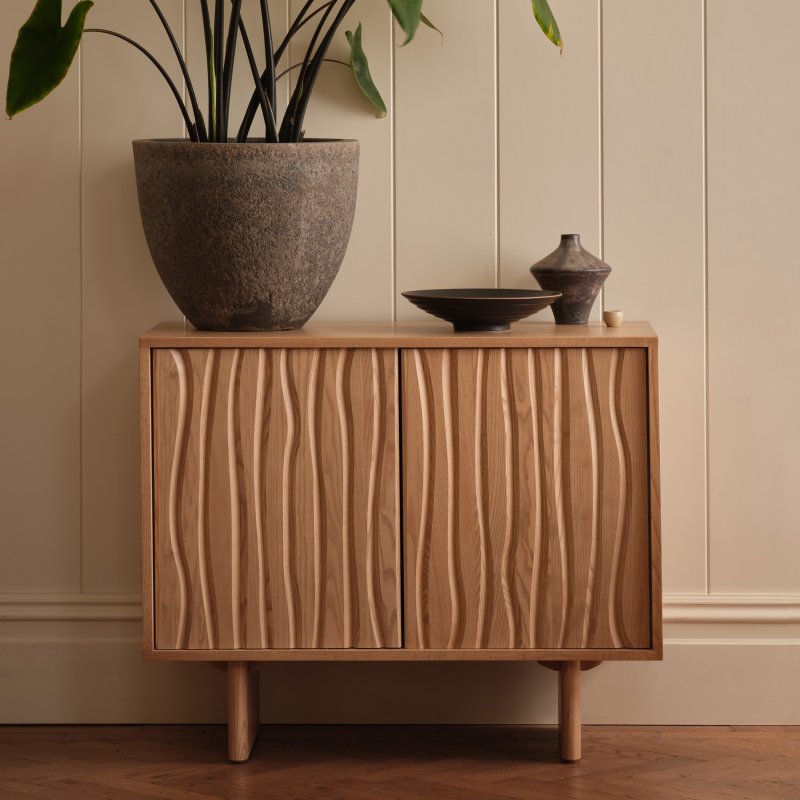 Ercol Assendon Small Sideboard lifestyle image of the sideboard