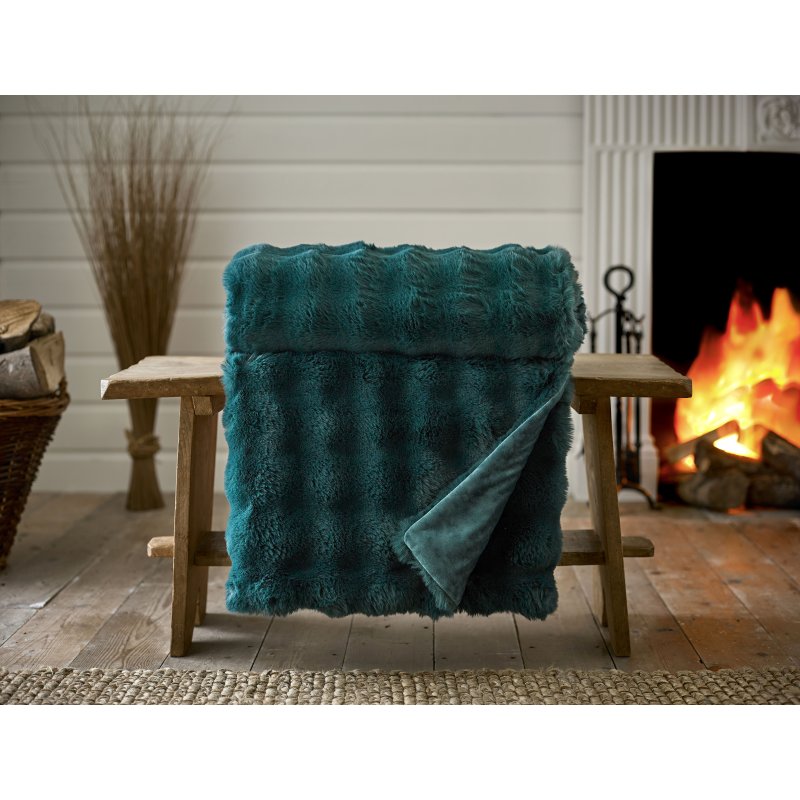 Deyongs Fernley Faux Fur Throw Dark Green Aldiss