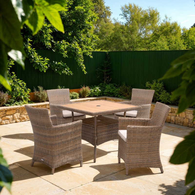 Bermuda 4 Seater Set lifestyle