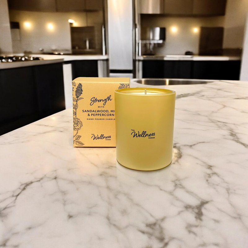 Potters Crouch Potters Crouch Wellness Strength Sandalwood, Mint & Peppercorn Glass Candle