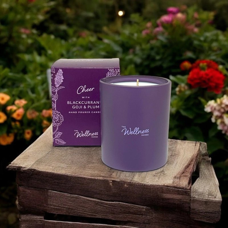 Potters Crouch Potters Crouch Wellness Cheer Blackcurrant, Goji & Plum Glass Candle
