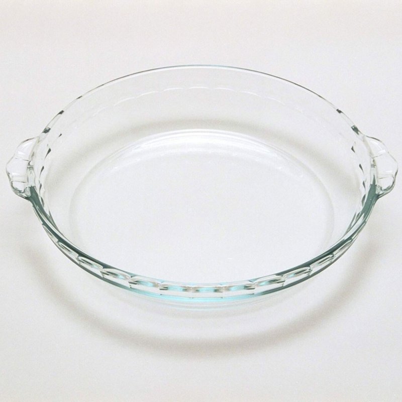 Pyrex 1.1L Fluted Cake Dish with Handles